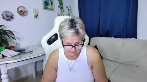 Selenna online show from 01/07/26, 06:21