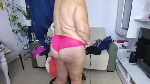 Selenna online show from 04/18/26, 07:58