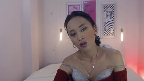Snapshot of seleny_fitness chatting on 01/28/25, 01:16 Mayte online show from 01/28/25, 01:16