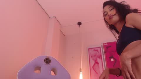 Snapshot of seleny_fitness chatting on 02/07/25, 02:04 Mayte online show from 02/07/25, 02:04