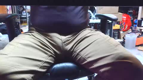 Snapshot of selfpound chatting on 03/12/26, 11:22 selfpound online show from 03/12/26, 11:22