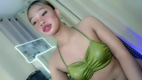 Snapshot of selfsuckercum69 chatting on 06/24/26, 03:22 Jessy online show from 06/24/26, 03:22