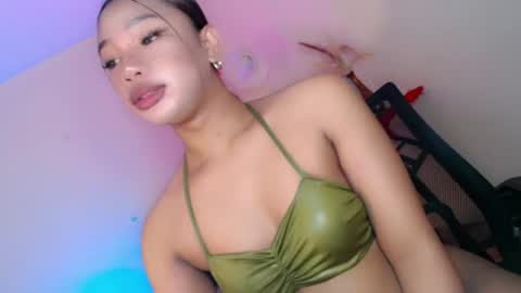 Snapshot of selfsuckercum69 chatting on 07/20/26, 10:29 Jessy online show from 07/20/26, 10:29