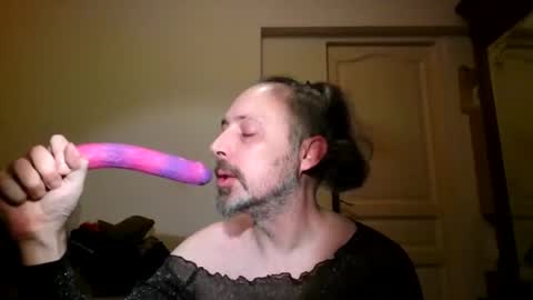 call me how you want its ok online show from 02/06/26, 07:17