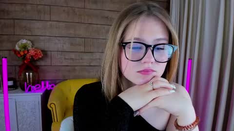 SelinSwarovski online show from 02/17/25, 10:58