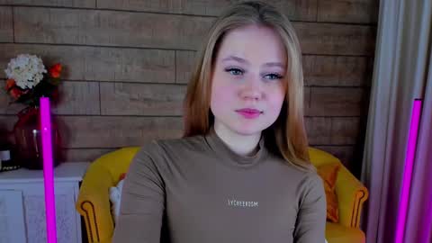 SelinSwarovski online show from 02/22/25, 07:36