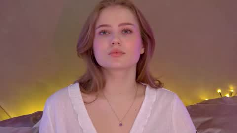 SelinSwarovski online show from 09/23/25, 06:00