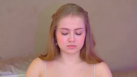 SelinSwarovski online show from 09/26/25, 04:22