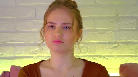 SelinSwarovski online show from 02/22/26, 05:00