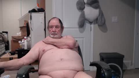 selkie2s online show from 10/18/25, 06:48