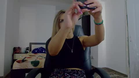 sellena_angel online show from 10/30/25, 12:28