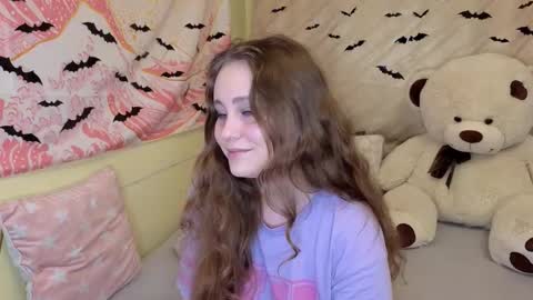 Snapshot of sellyahouston chatting on 11/03/25, 02:07 Sellya online show from 11/03/25, 02:07