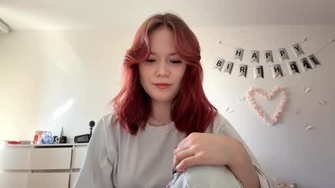 Snapshot of selmacalumag chatting on 04/05/26, 09:06 Lily online show from 04/05/26, 09:06