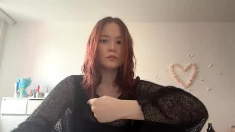 Snapshot of selmacalumag chatting on 05/01/26, 09:47 Lily online show from 05/01/26, 09:47