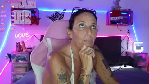 Snapshot of selvaggia_del_caribe chatting on 12/21/24, 09:25 Selvaggia Del Caribe online show from 12/21/24, 09:25