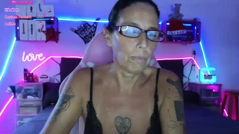 Snapshot of selvaggia_del_caribe chatting on 12/27/24, 05:48 Selvaggia Del Caribe online show from 12/27/24, 05:48