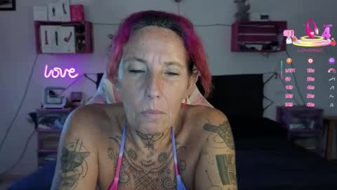 Snapshot of selvaggia_del_caribe chatting on 09/26/25, 04:33 Selvaggia Del Caribe online show from 09/26/25, 04:33
