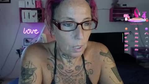 Snapshot of selvaggia_del_caribe chatting on 09/27/25, 05:40 Selvaggia Del Caribe online show from 09/27/25, 05:40
