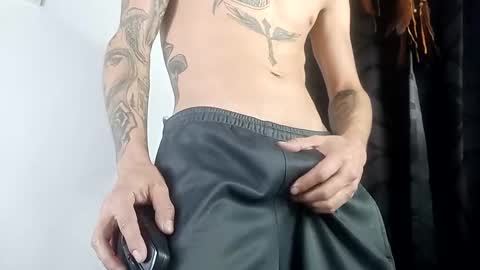 Snapshot of sem_alas chatting on 01/25/25, 05:18 sem_alas online show from 01/25/25, 05:18