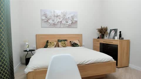 Ami online show from 11/22/25, 08:46