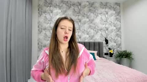 Ami online show from 11/28/25, 09:23