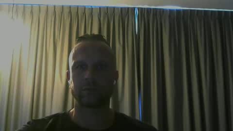 sence08 online show from 04/18/26, 03:05