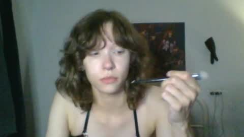 Snapshot of sendforesme chatting on 09/19/25, 11:27 goddess esme online show from 09/19/25, 11:27