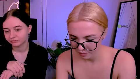 Snapshot of sendi_cais chatting on 10/27/25, 09:46 Sendi online show from 10/27/25, 09:46