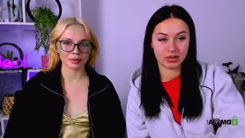 Snapshot of sendi_cais chatting on 11/01/25, 08:11 Sendi online show from 11/01/25, 08:11