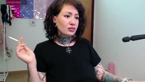 Snapshot of senorita_dakota chatting on 09/20/25, 06:42 senorita_dakota online show from 09/20/25, 06:42
