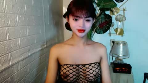 sensational_yeng online show from 06/04/26, 12:55