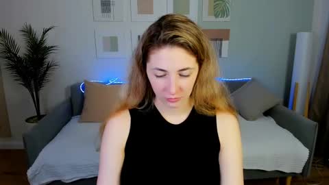 sensitiveheartt online show from 04/19/26, 07:16