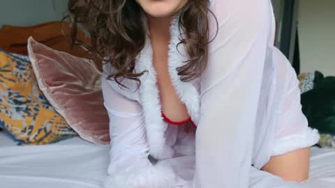 Jasmine online show from 12/24/24, 11:38