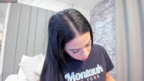 Sophie     online show from 04/14/26, 10:21