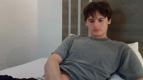 Cam online show from 12/03/25, 12:29