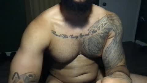 Snapshot of sensualbates chatting on 11/25/25, 02:06 SensualBates online show from 11/25/25, 02:06