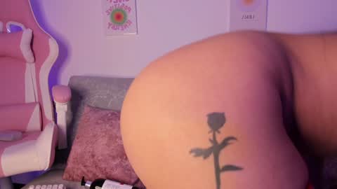 sensualhaven_ online show from 01/02/25, 12:13