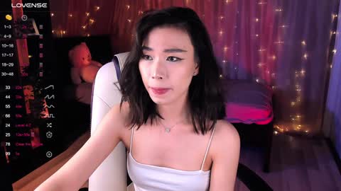 Snapshot of sensualily chatting on 12/29/24, 09:20 Kiki online show from 12/29/24, 09:20