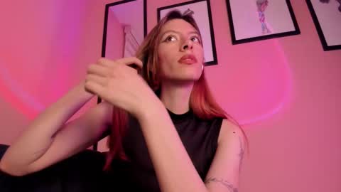 Snapshot of sensualjanex chatting on 10/22/25, 01:06 Jane online show from 10/22/25, 01:06