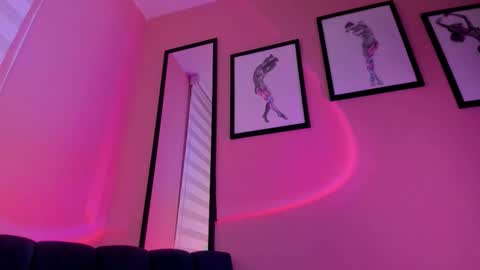 Snapshot of sensualjanex chatting on 11/11/25, 10:54 Jane online show from 11/11/25, 10:54