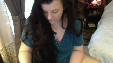 Tara online show from 02/05/25, 01:33