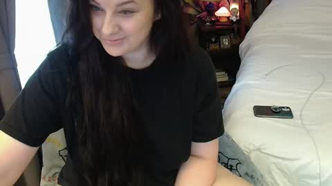 Tara online show from 02/10/25, 01:44