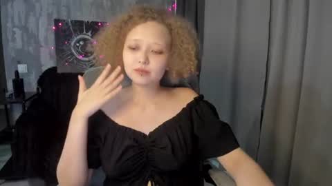 Snapshot of senya_sol chatting on 06/20/26, 08:22 senya_sol online show from 06/20/26, 08:22