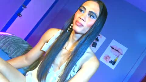 Snapshot of senyora_evangelista chatting on 07/22/26, 10:18 senyora_evangelista online show from 07/22/26, 10:18