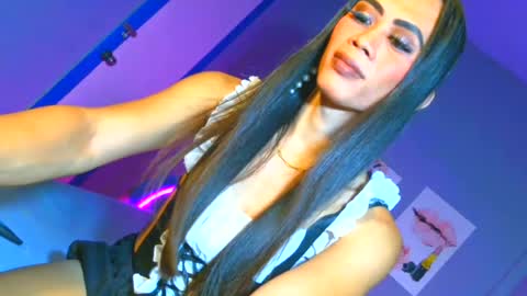 Snapshot of senyora_evangelista chatting on 07/23/26, 10:24 senyora_evangelista online show from 07/23/26, 10:24