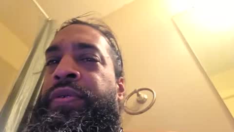 Snapshot of serani02 chatting on 06/18/26, 10:19 Serani online show from 06/18/26, 10:19