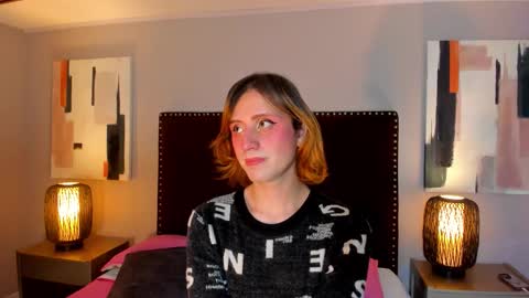 Seraphine star online show from 02/20/26, 01:13