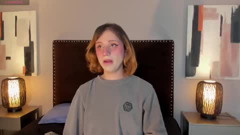 Seraphine star online show from 03/18/26, 03:20