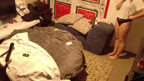 seraphyx33 online show from 02/11/26, 08:41