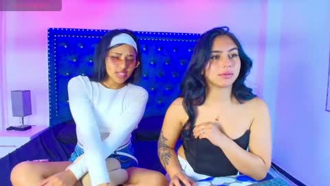 Serena and zoe online show from 04/15/26, 07:58